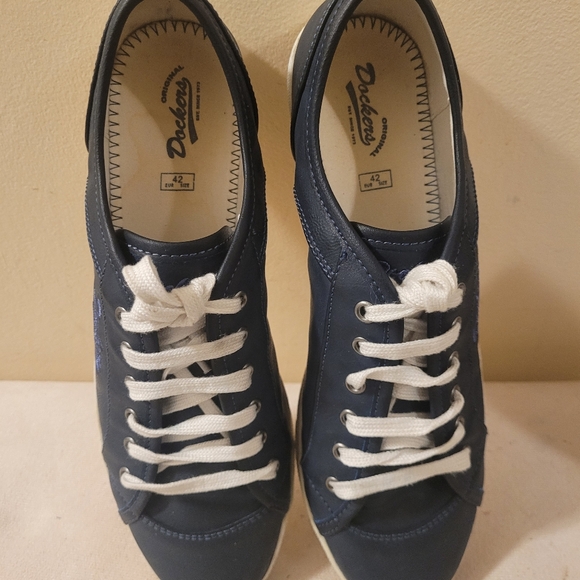 Women's Dockers Shoes By Gerli Size 42 EUR/US 11 Blue Sneakers Low- Top - Picture 1 of 16